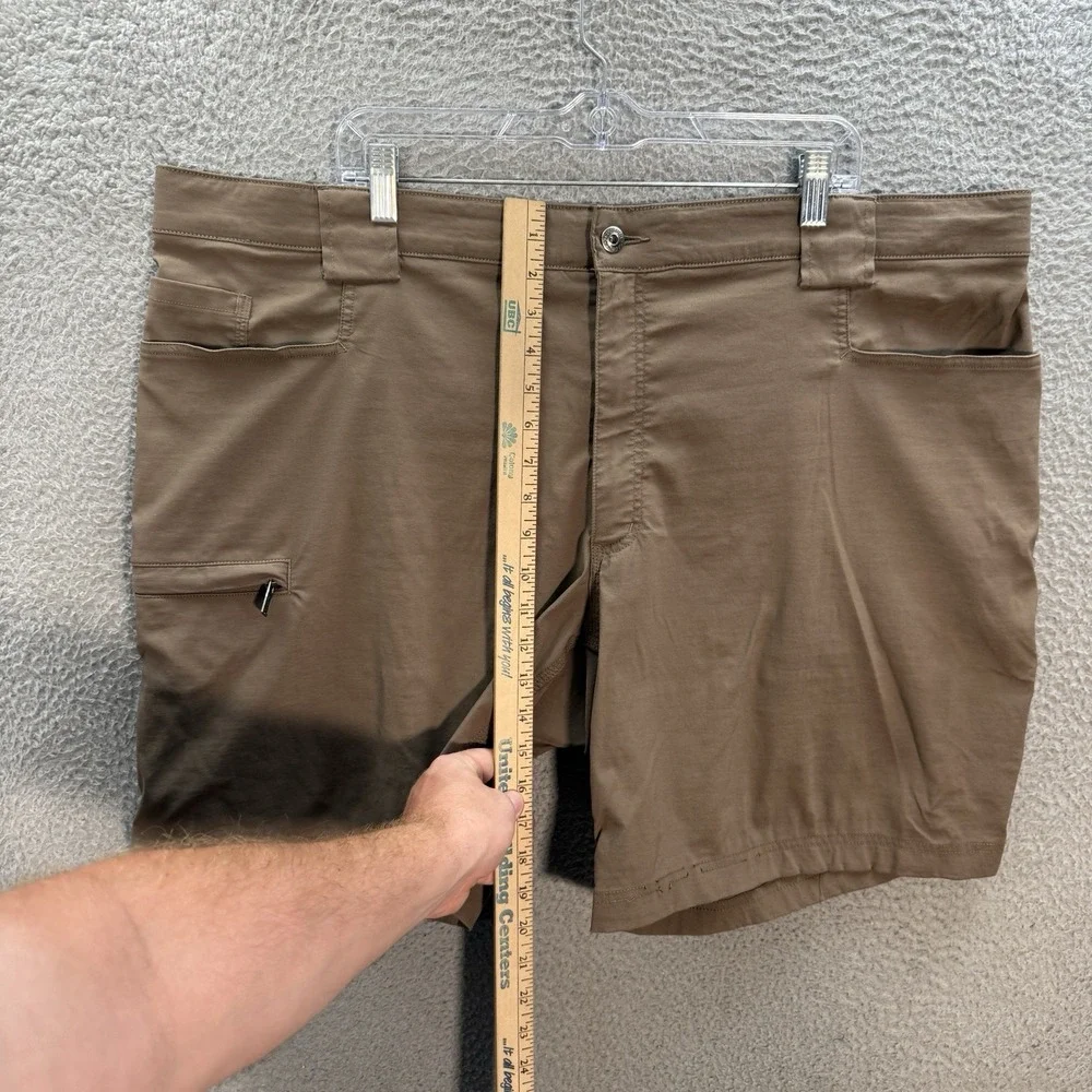 Duluth Trading Co Shorts‎ Mens 46 Brown Flex Dry On The Fly 9